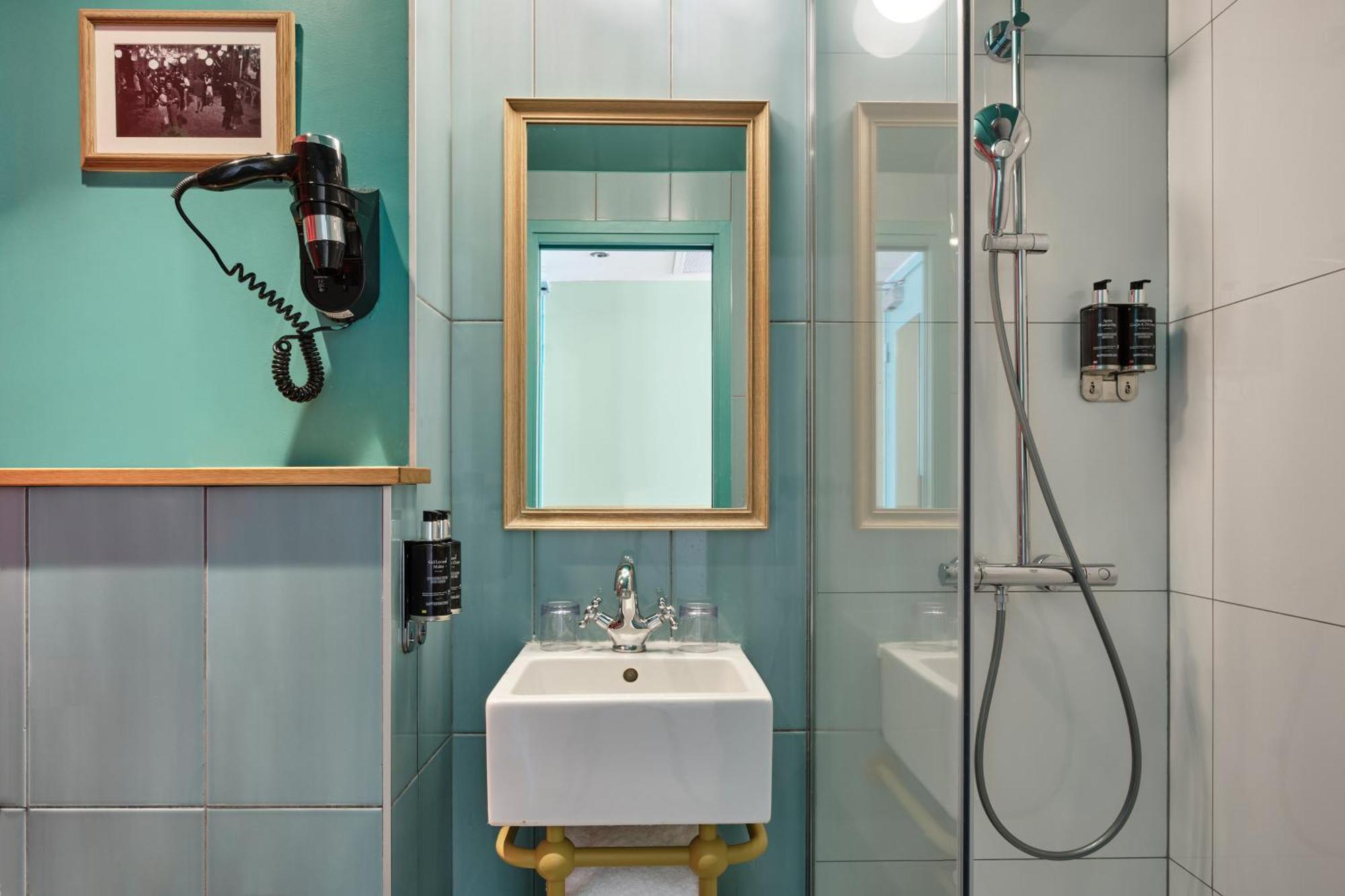 Single Room,1661660927:JPEG