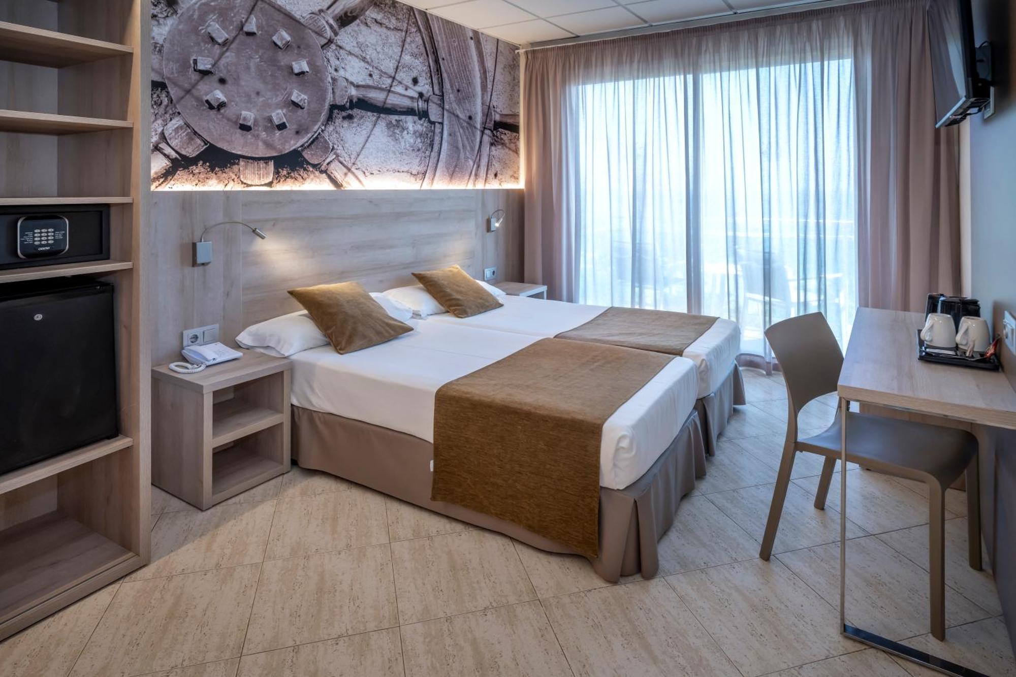 Double or Twin Room with Sea View,1687450513:JPEG