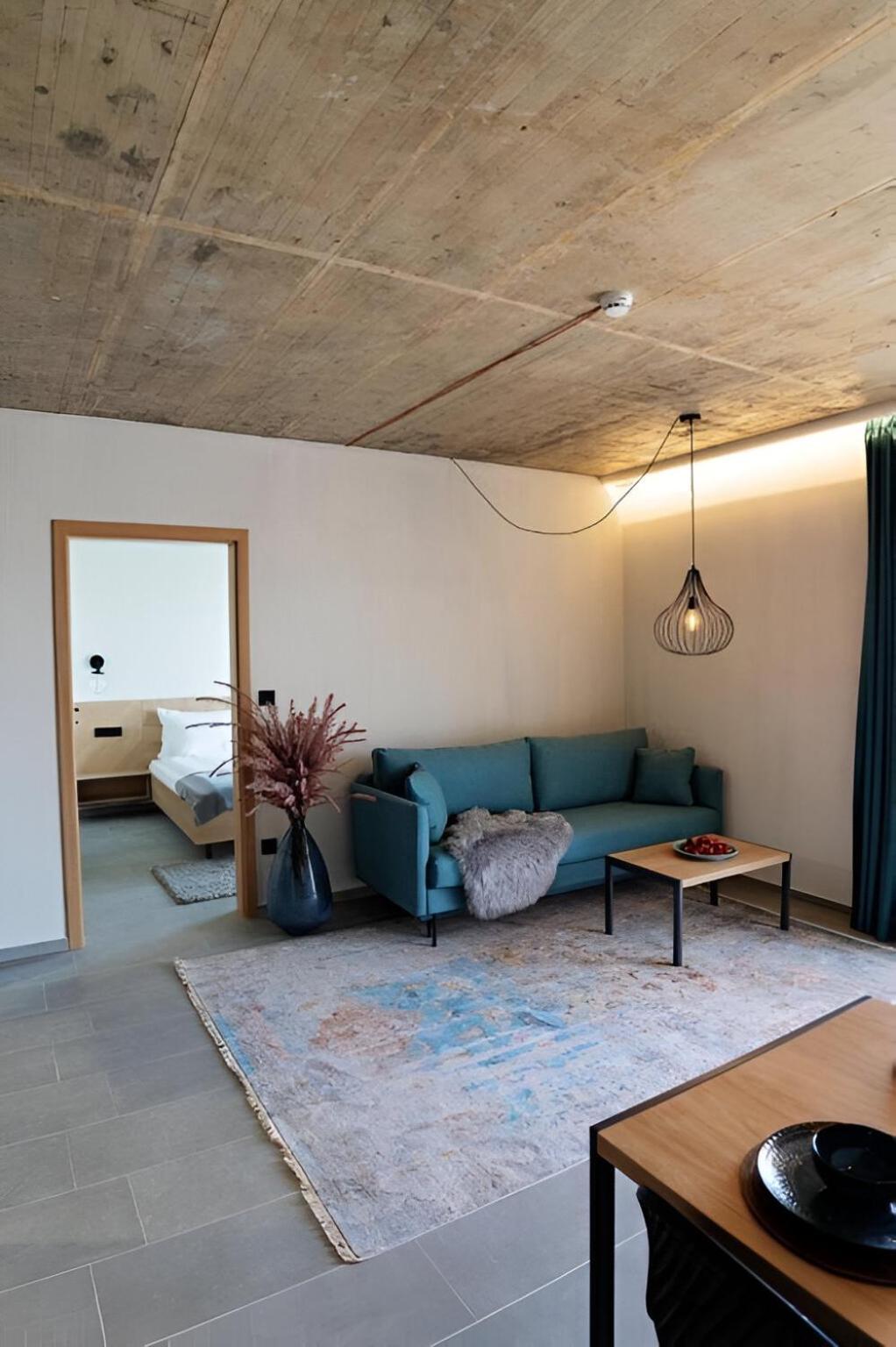 Deluxe Apartment