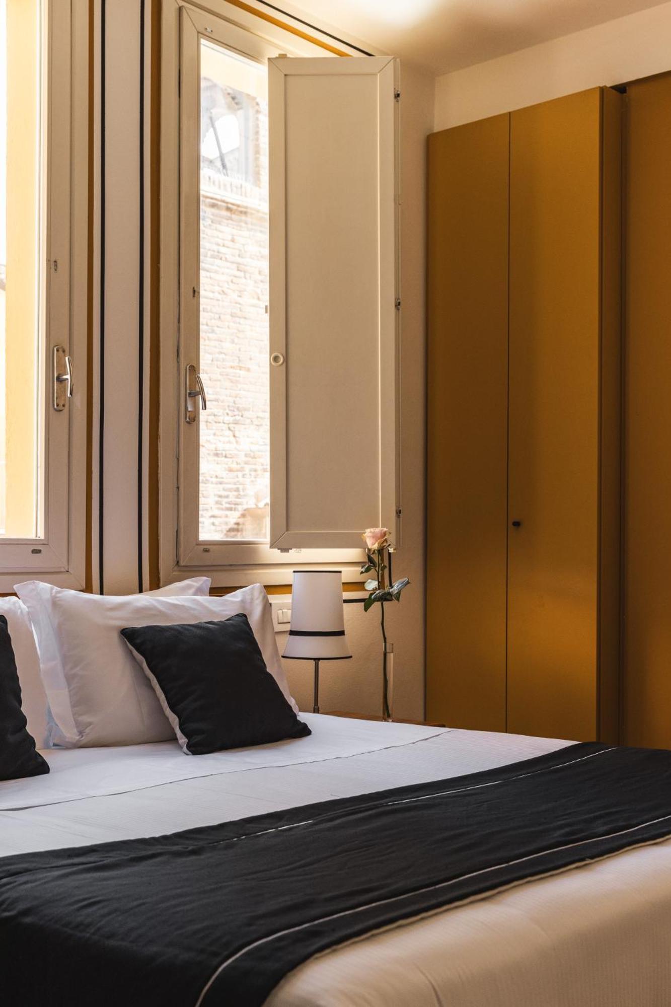Classic Double or Twin Room,1703546971:JPEG