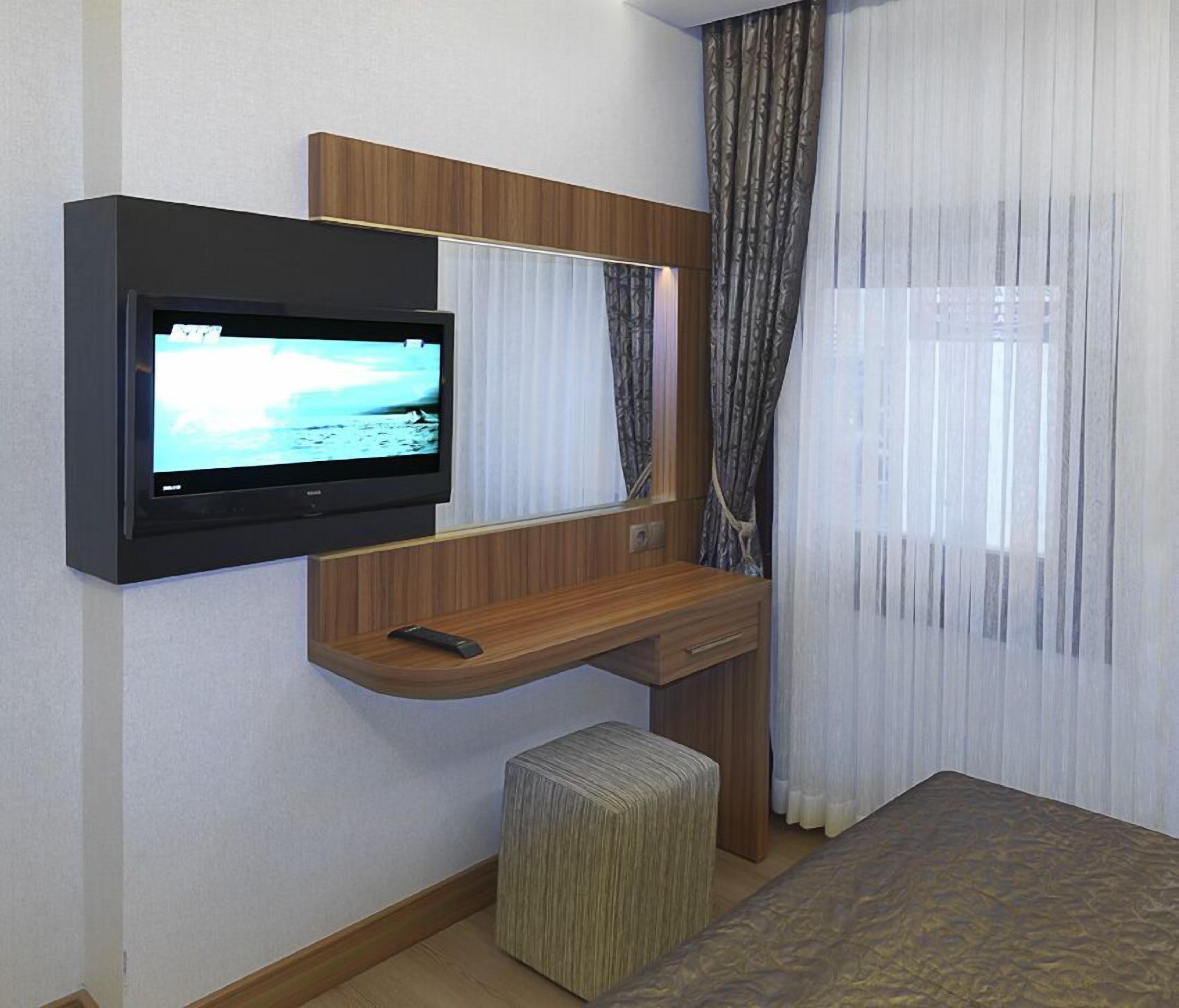 Quarto com Cama de Casal ou 2 de Solteiro