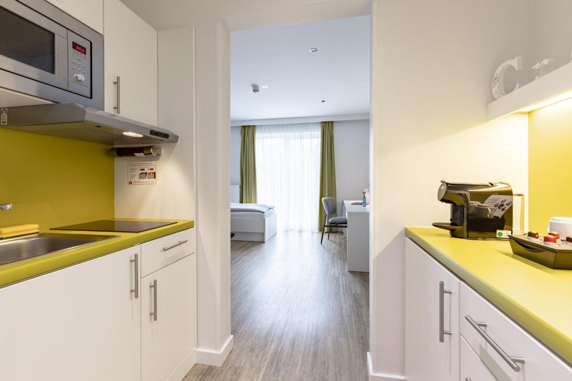 Single Studio with Kitchen Balcony