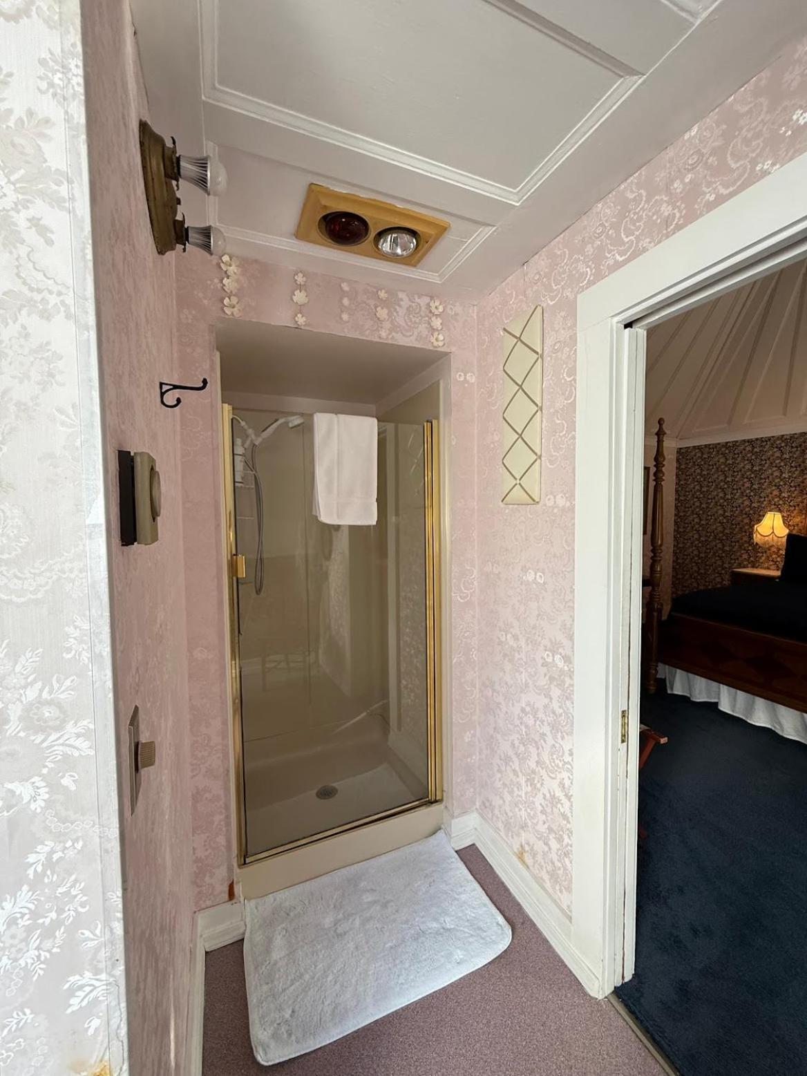 Superior Double Room,1743009713:JPEG