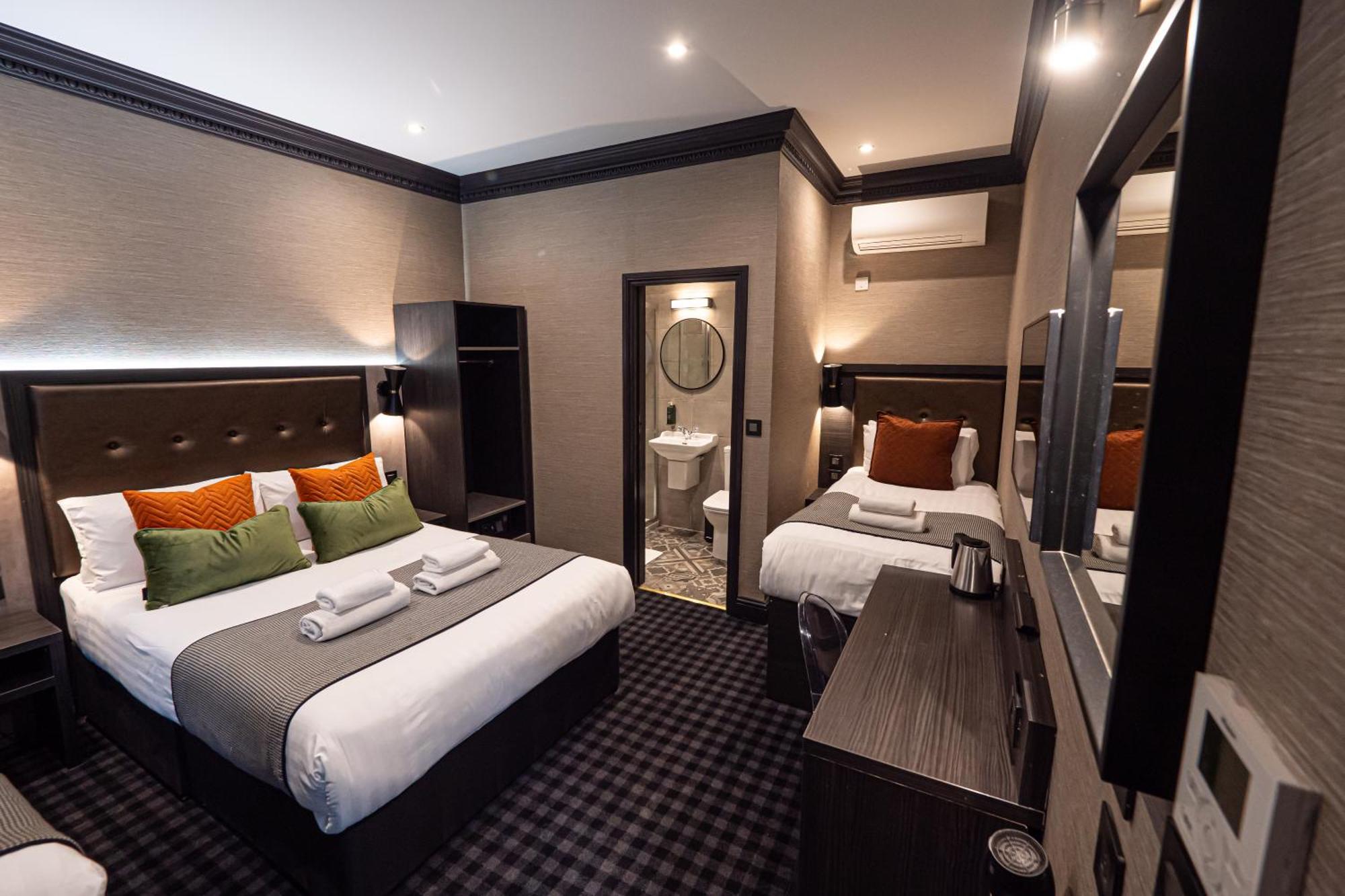 Double Room with Extra Bed,1743053762:JPEG