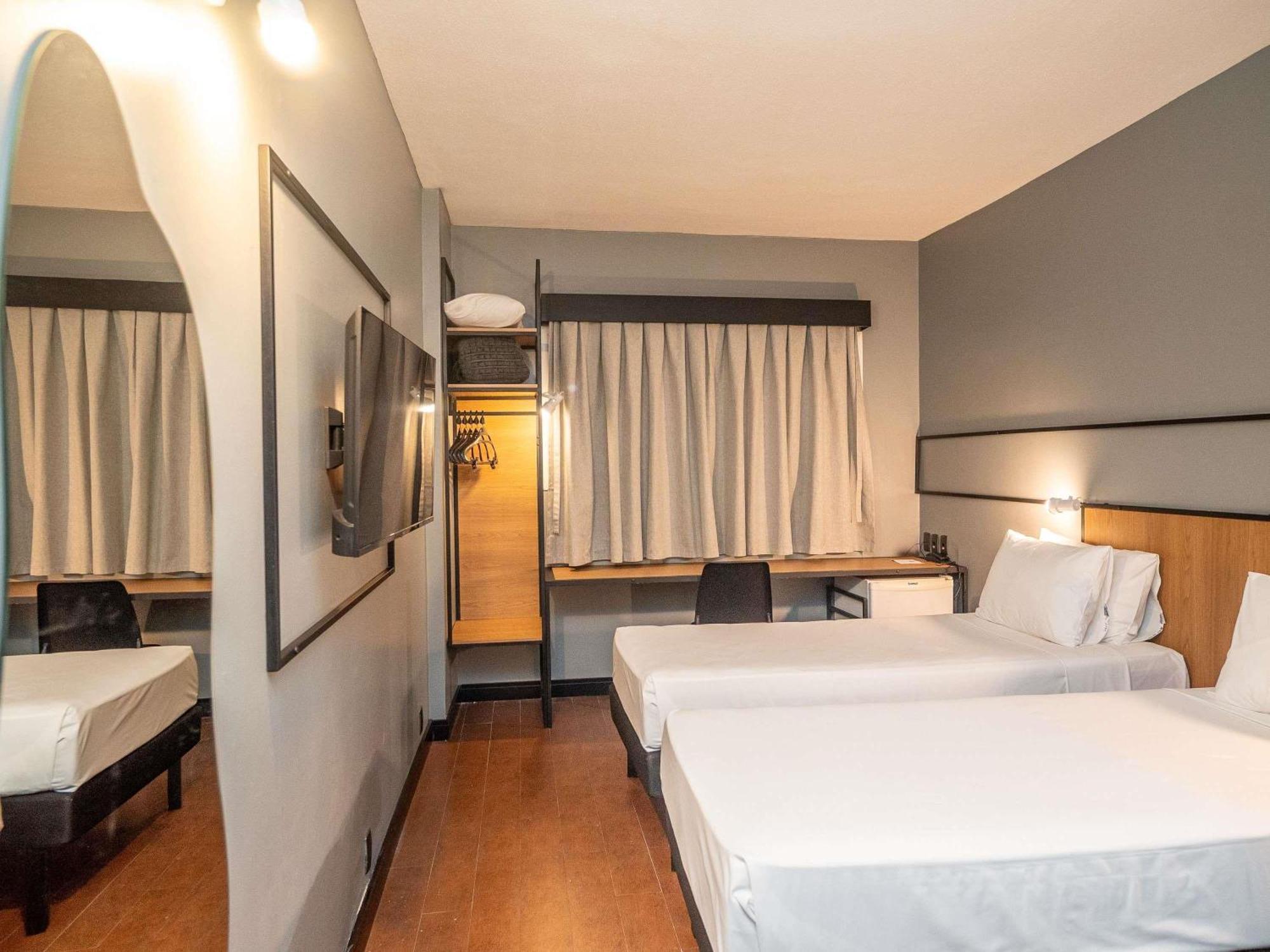 Quarto Superior com 2 Camas Individuais