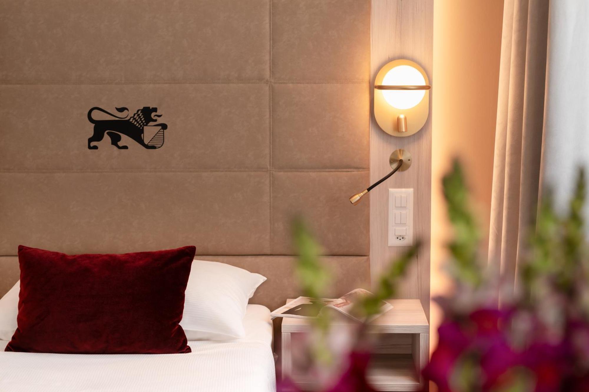 Deluxe Single Room