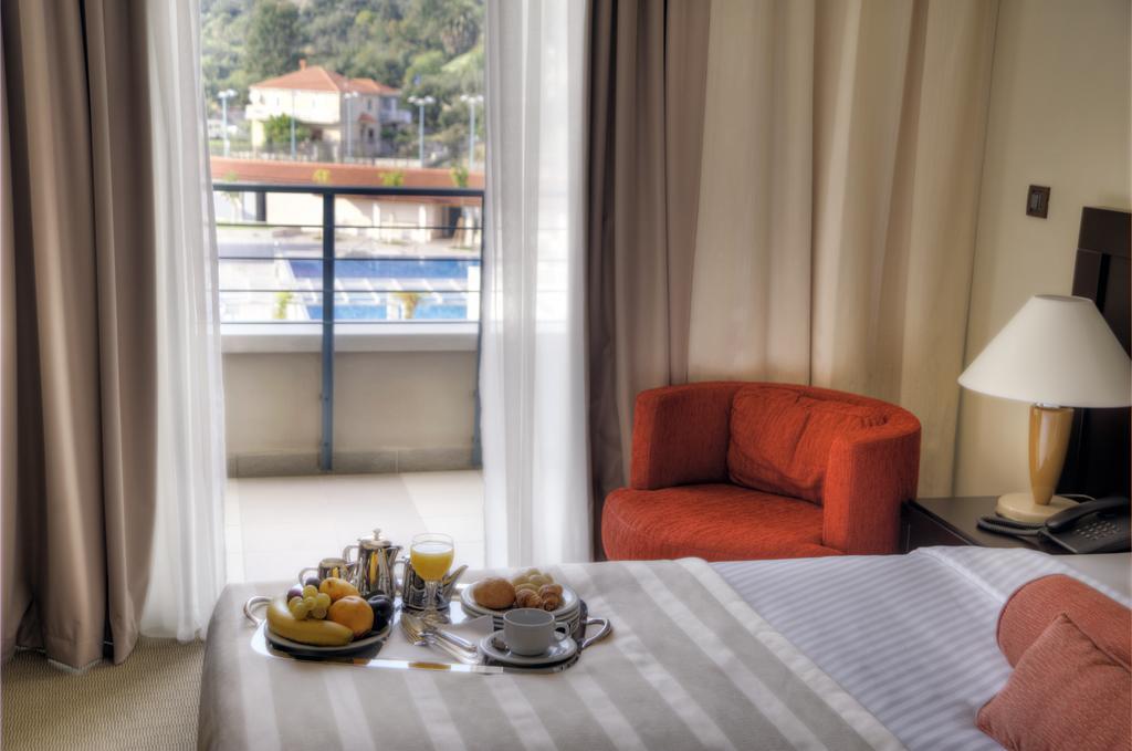 Suite met 2 Slaapkamers en Uitzicht op Zee