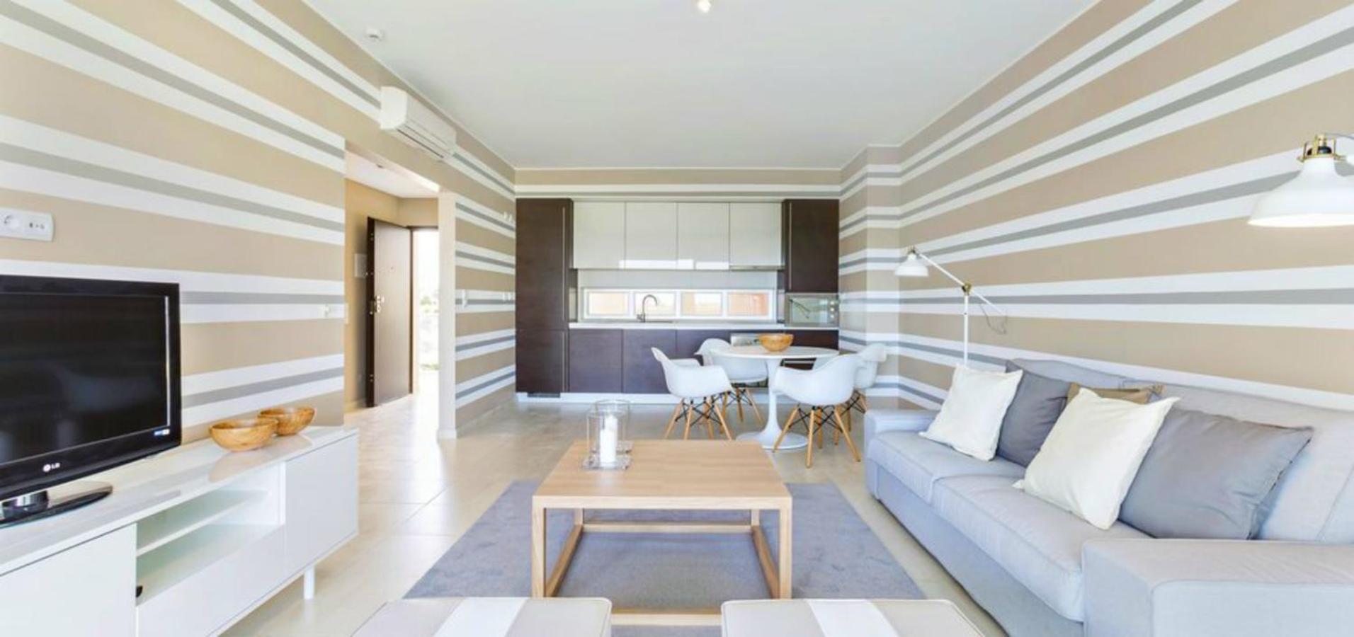 Apartamento de 1 dormitorio con vistas a la piscina