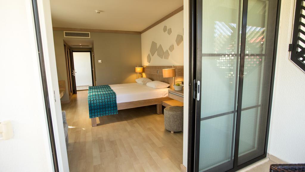 Standard Twin Room with Garden View,697900587:JPEG