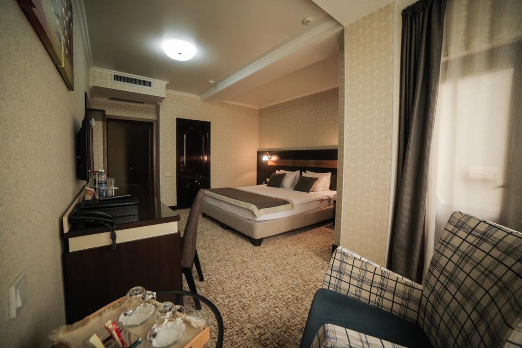 Großes Doppelzimmer