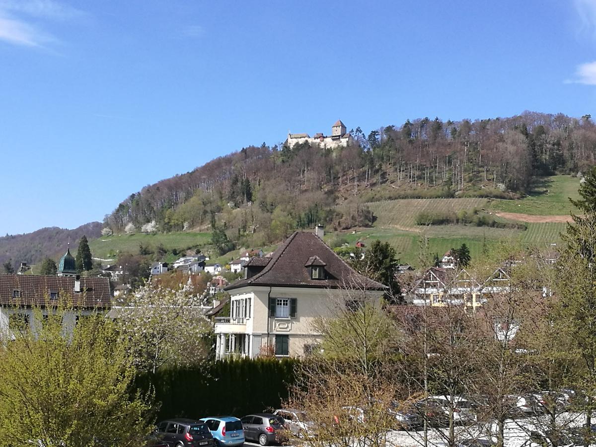 Doppel-/Zweibettzimmer mit Dusche