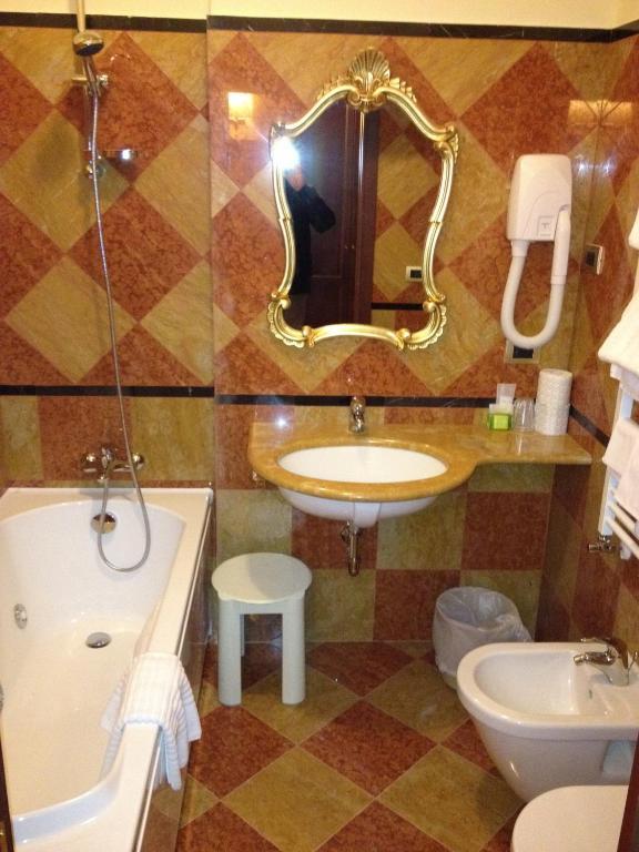 Triple Room,316113821:JPEG
