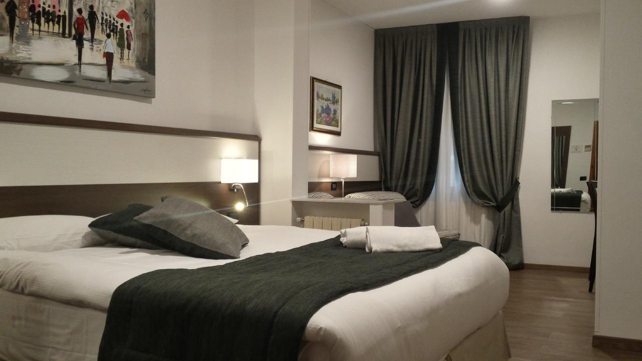 Standard Quadruple Room,631817235:JPEG