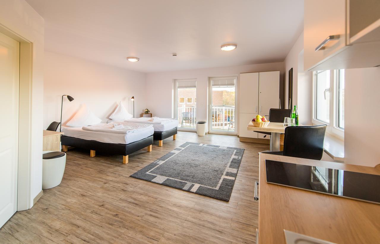 Deluxe Double Room with Balcony,635975682:JPEG