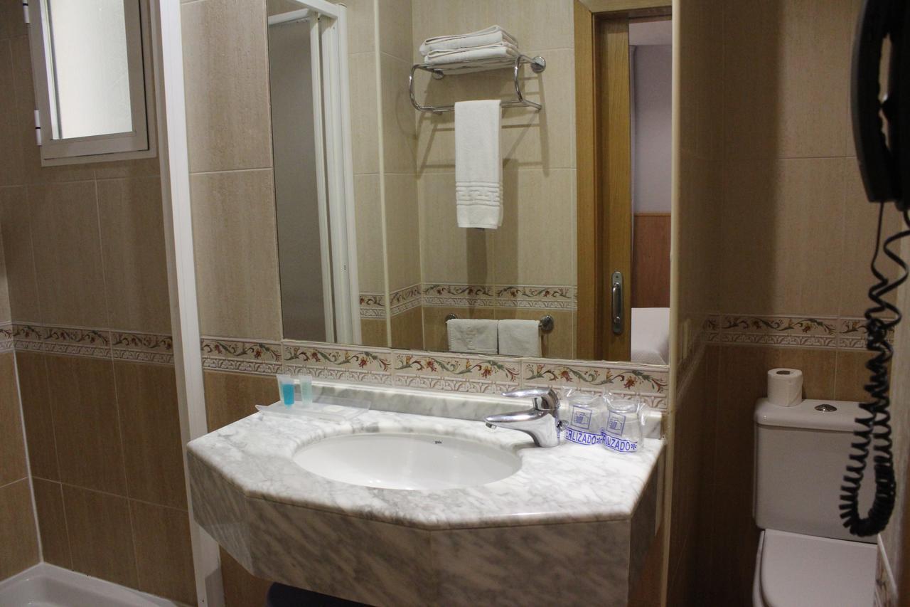Standard Double Room,998659629:JPEG