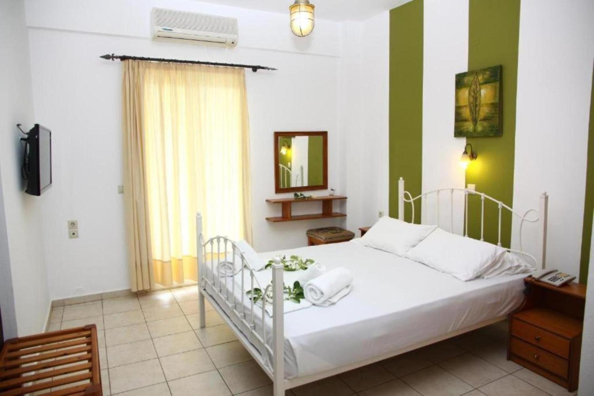 One-Bedroom Apartment with Garden View