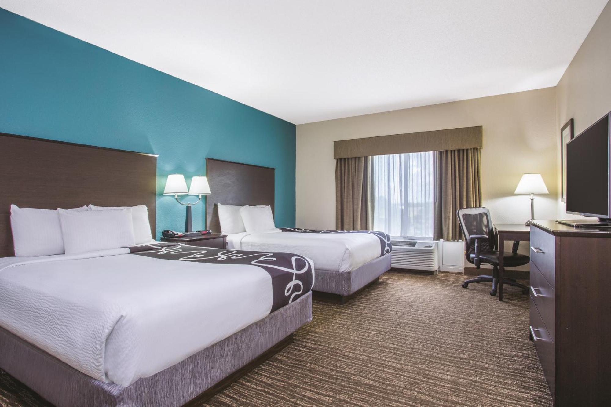Standard Queen Room with Two Queen Beds - Non Smoking