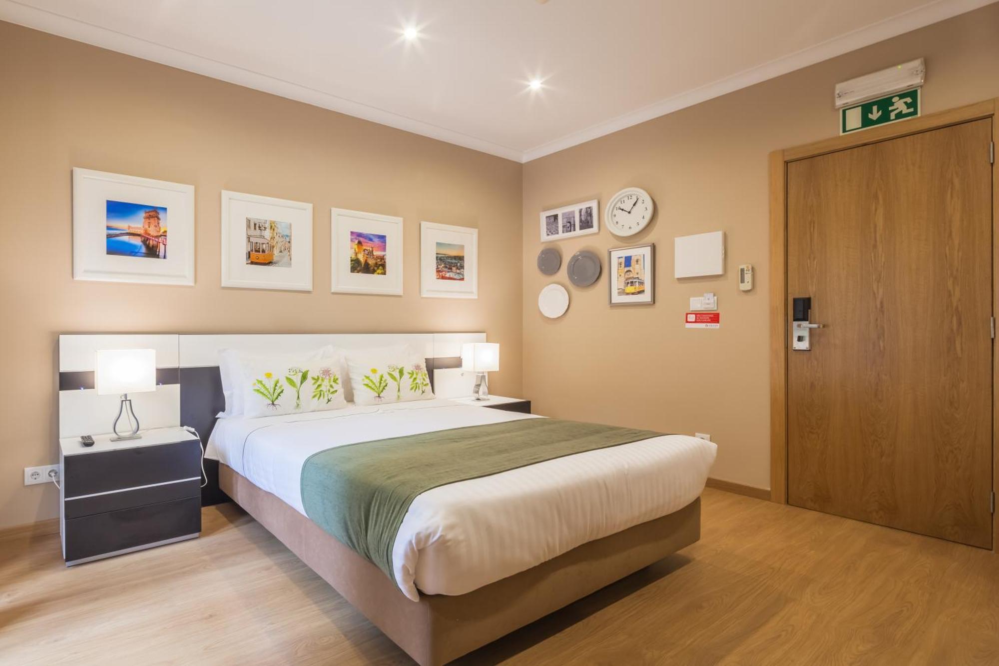 Superior Double Room,706353271:JPEG