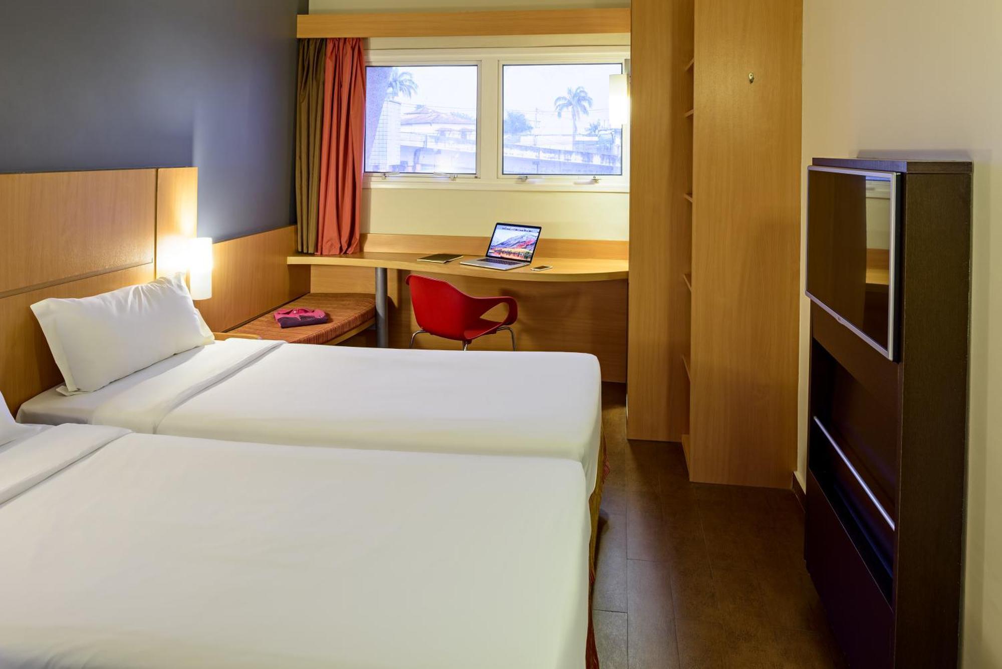 Quarto Standard com 2 Camas Individuais