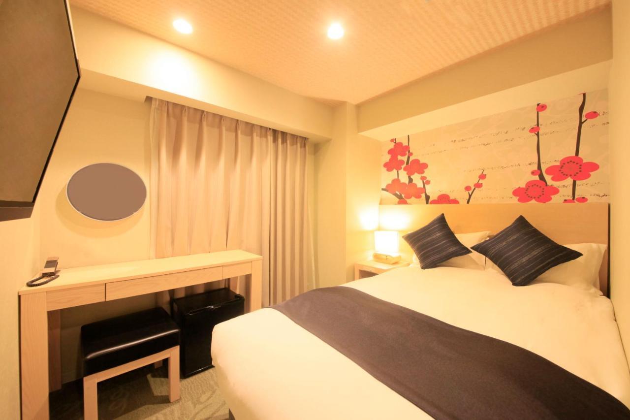 2 Adjacent Standard Single Rooms - Non-Smoking