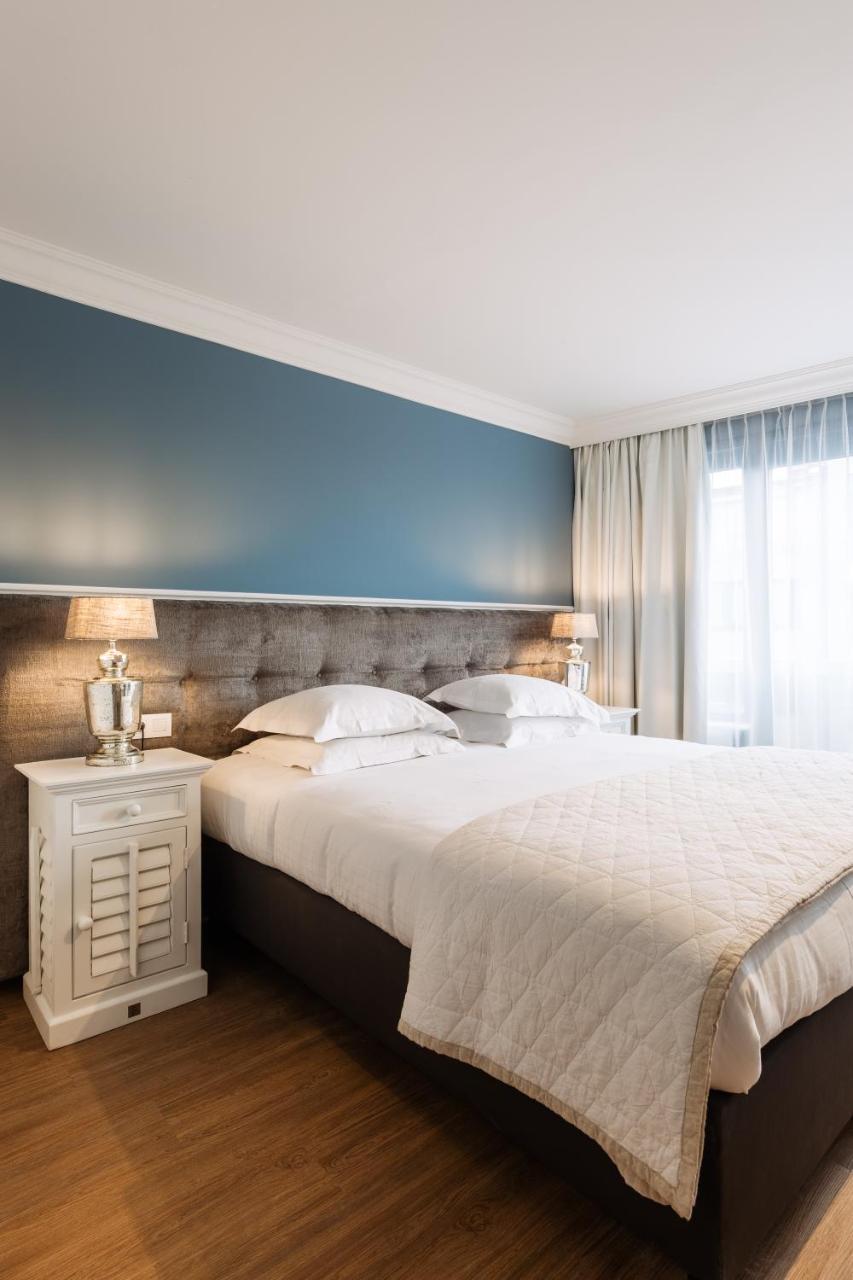 Chambre Double Hamptons – Vue sur Rue