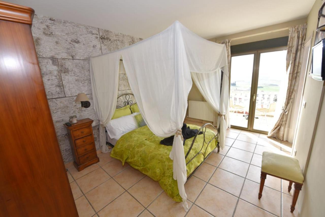 Habitación Superior con bañera de hidromasaje