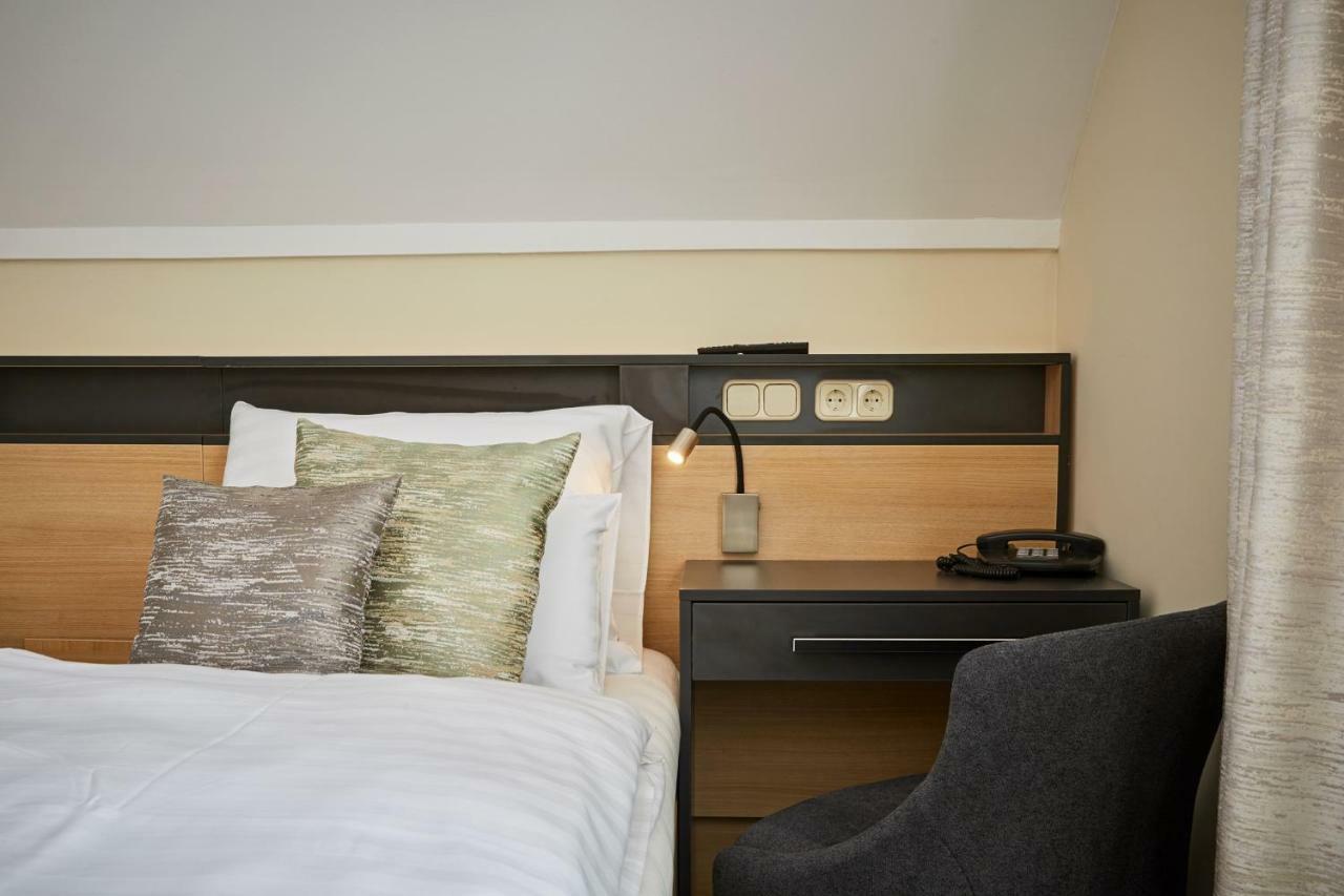 Standard Doppel-/Zweibettzimmer mit Balkon