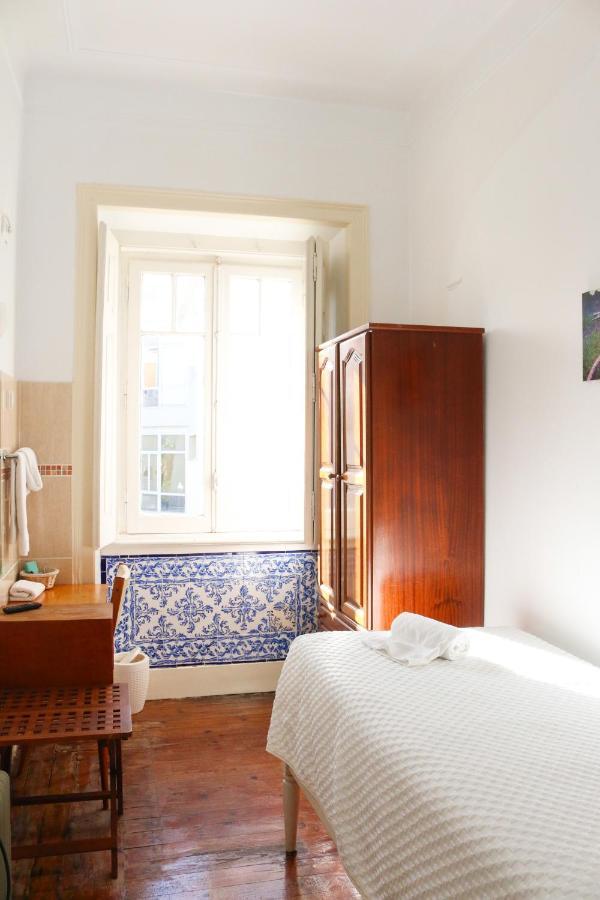 Single Room with Shared Bathroom