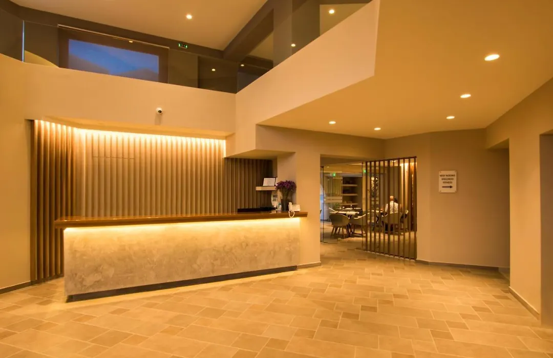 Parasol Luxury Hotel & Suites Adults Only-1