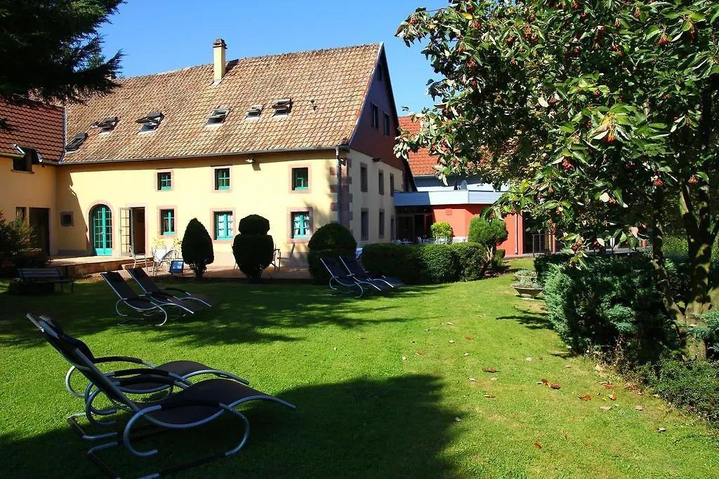 Hôtel Restaurant Les Alisiers-1