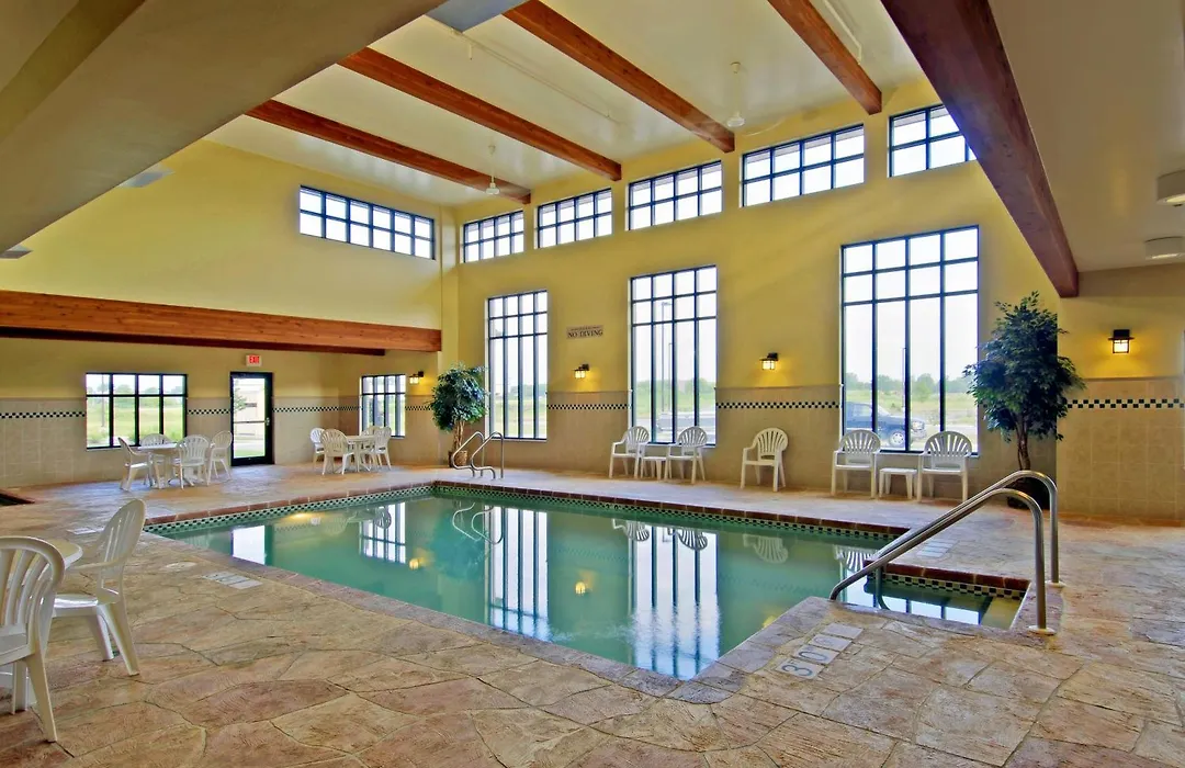 Country Inn & Suites By Radisson, Middleton - Madison West-1