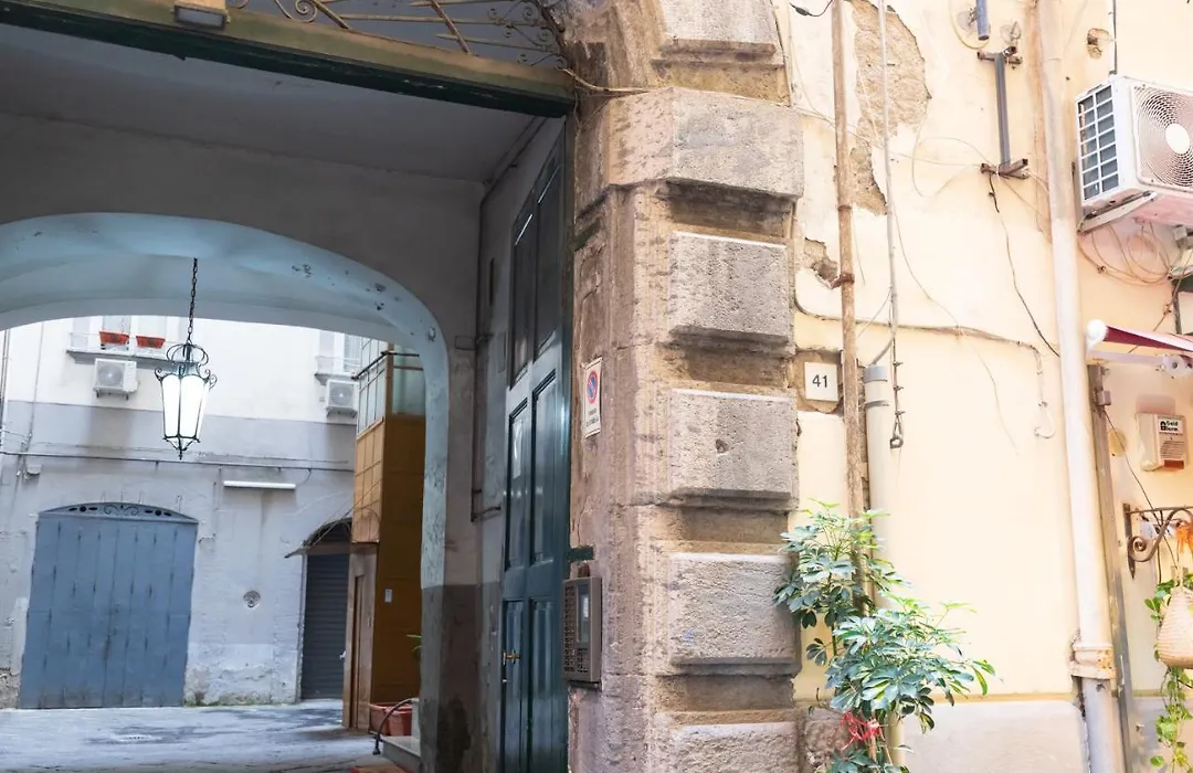 Suites Trinità in Toledo street-1