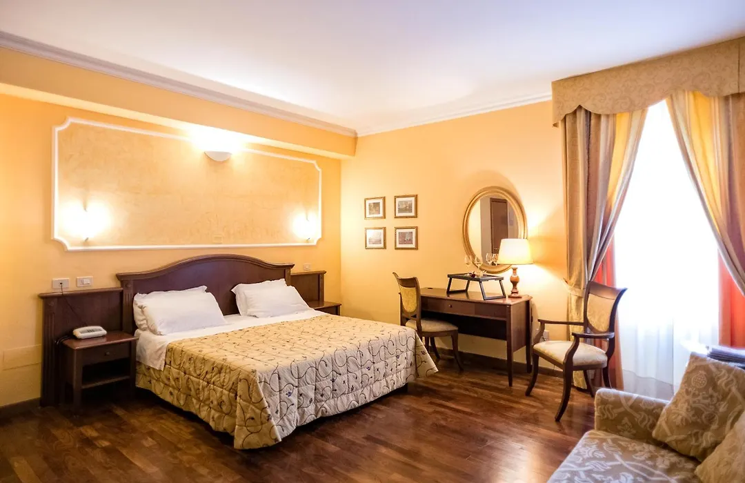 Grand Hotel Italia-1