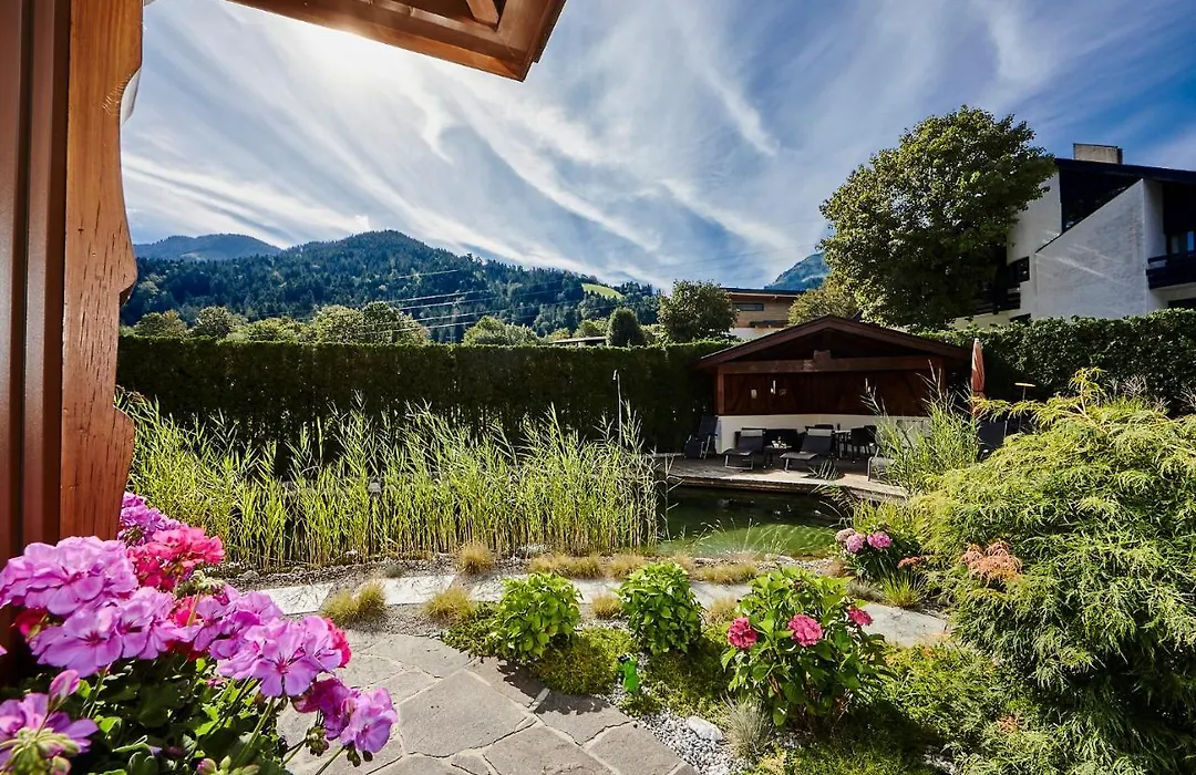 Aparthotel Bergland-1