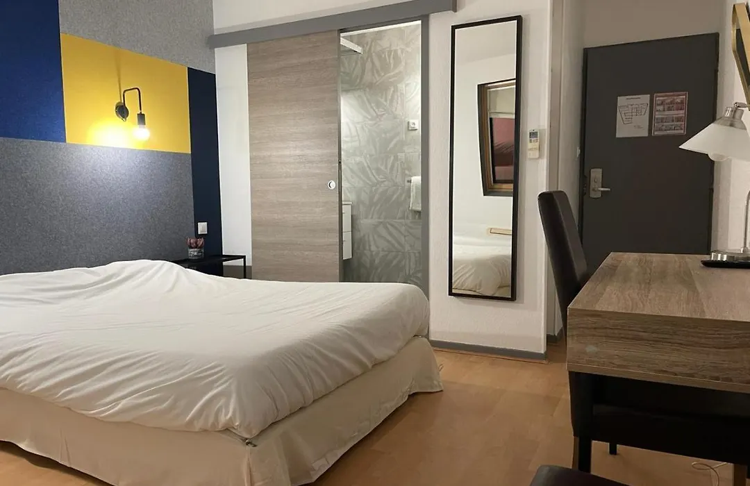 Brit Hotel Dijon Centre Gare-1