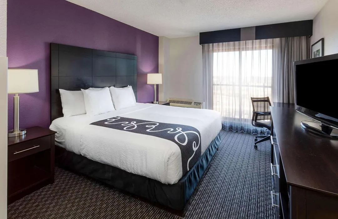 Bloom Hotel-1
