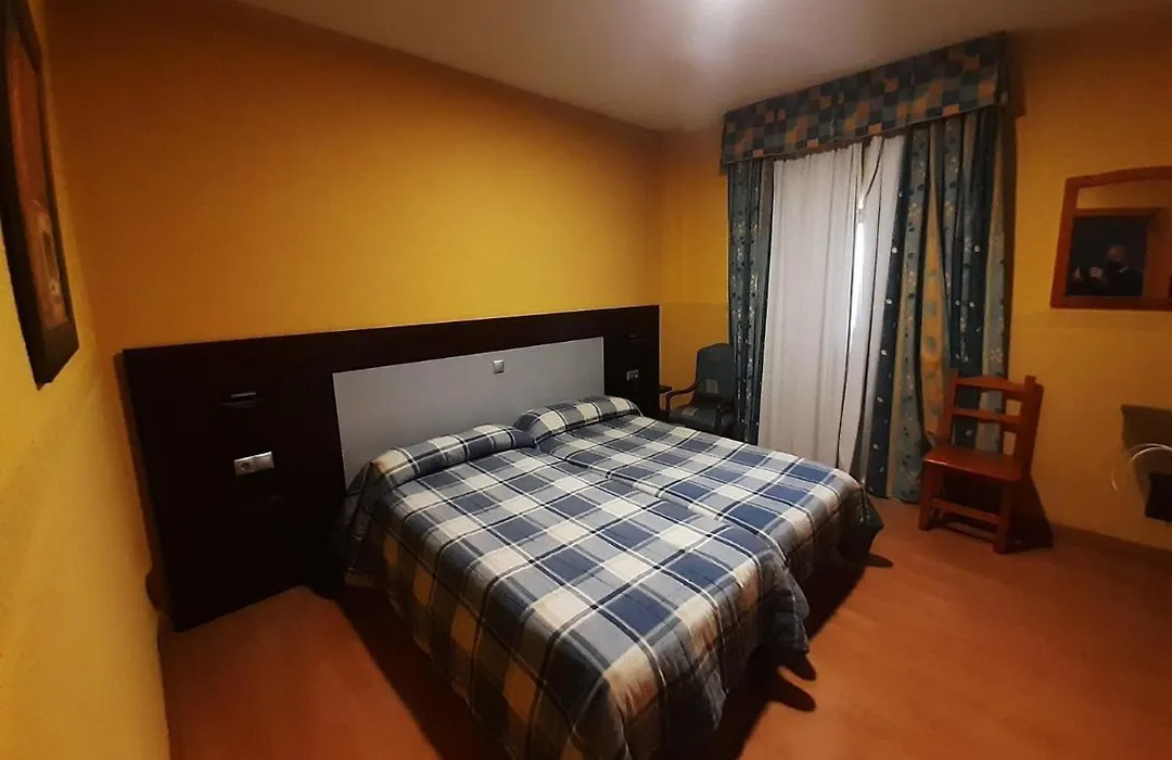 Hotel Nuevo Lorenzo-1