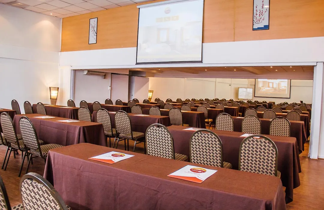 Hotel Nippon y Centro de Eventos-1