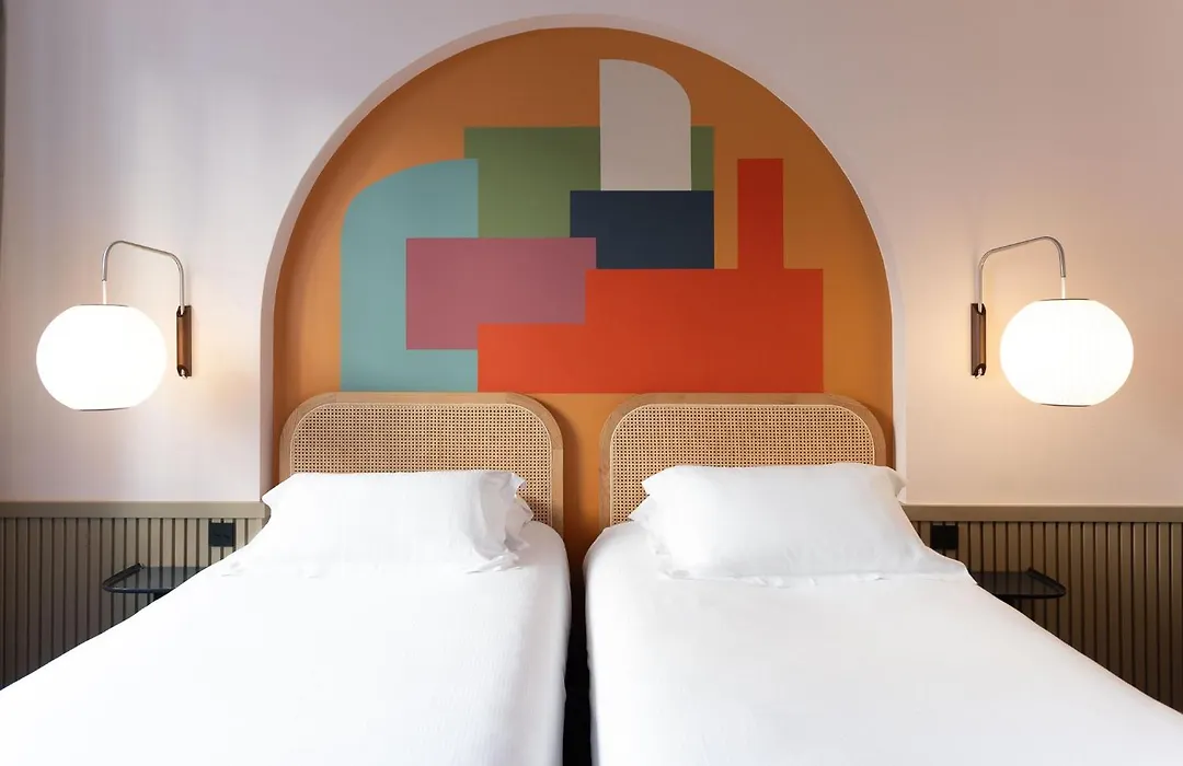 Hotel Des Artistes-1
