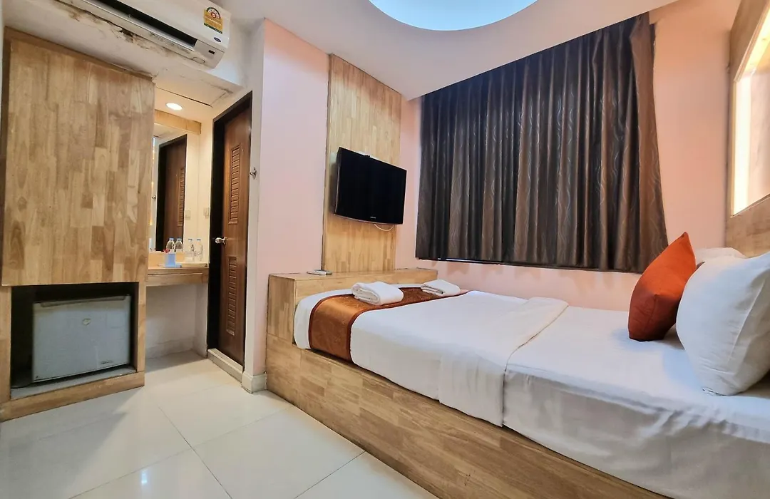 Cozi Inn Hotel, Bangkok-1
