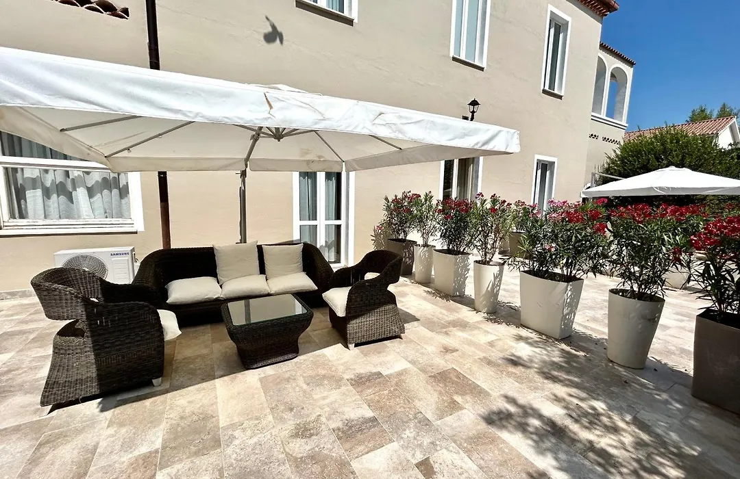 Villa Cavalieri Country Hotel-1