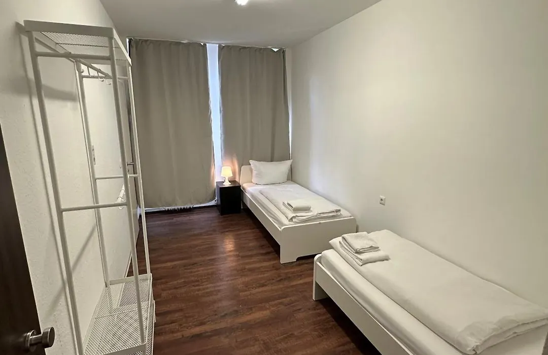 Potsdamer Inn-1