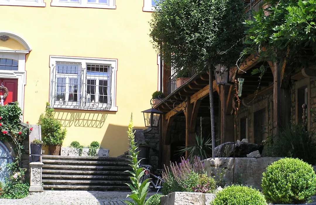Hotel / Weingut Meintzinger-1