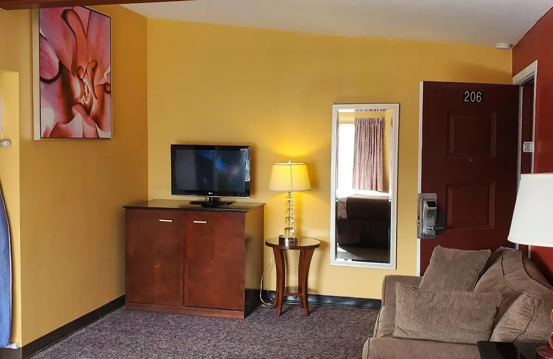 Olympic Inn & Suites-1