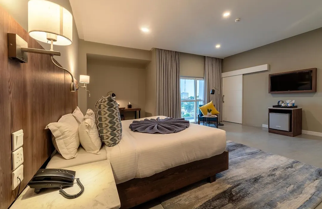Central Hotel Ridge-1