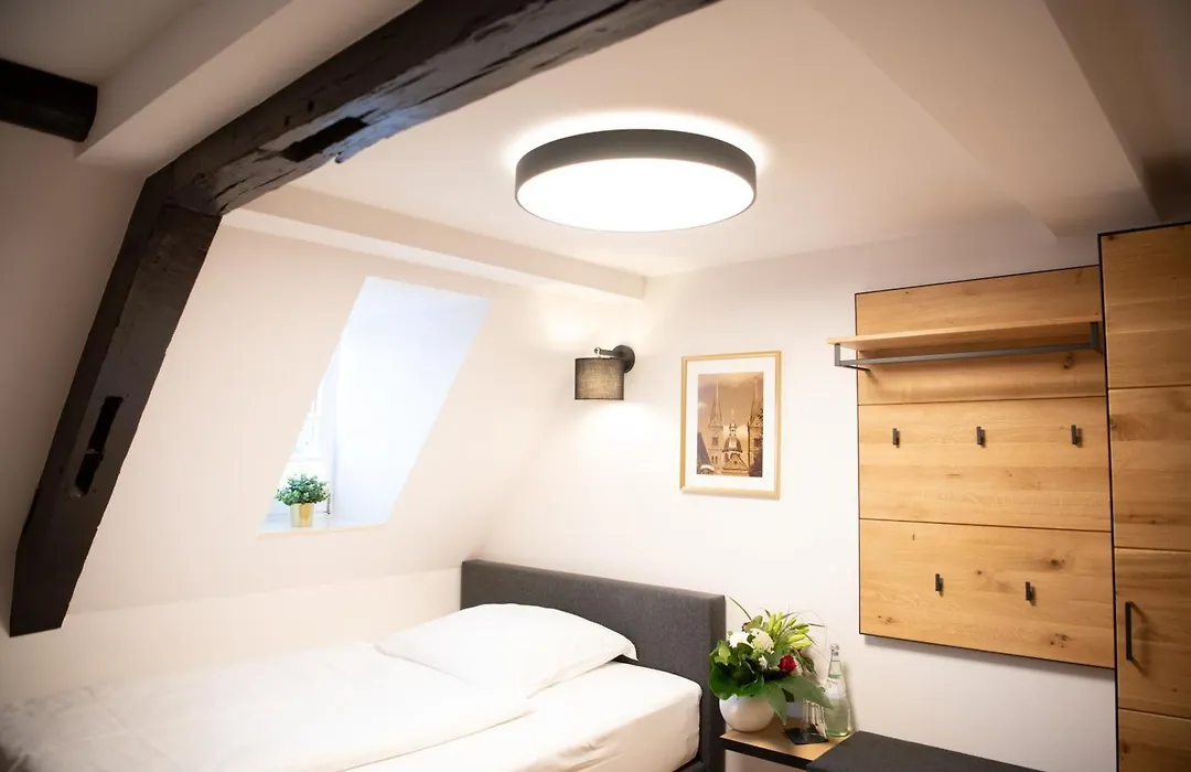 Hotel Zu den Drei Kronen-1