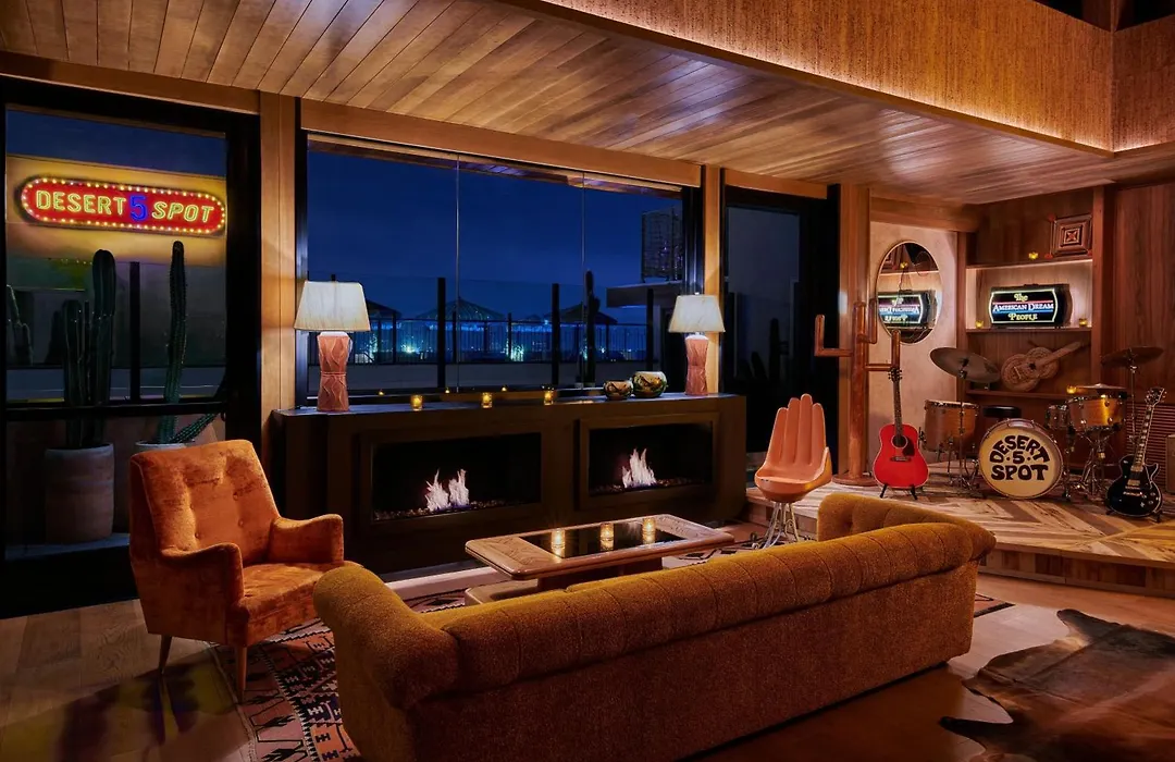 Hollywood Volume, A Tribute Portfolio Hotel-1
