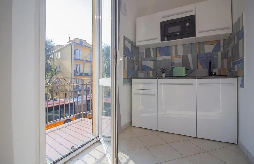 Athena Rooms - Parcheggio privato-1