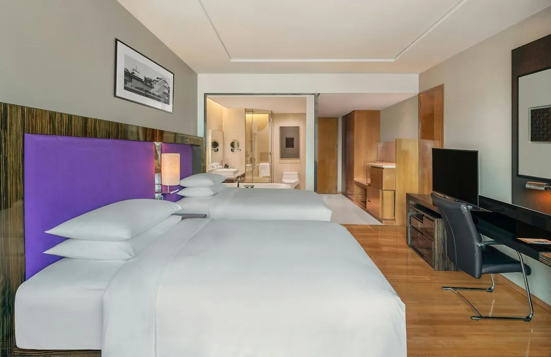 Renaissance Bangkok Ratchaprasong Hotel By Marriott-1