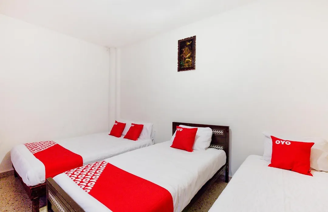 Oyo Hotel Emperador, Oaxaca-1